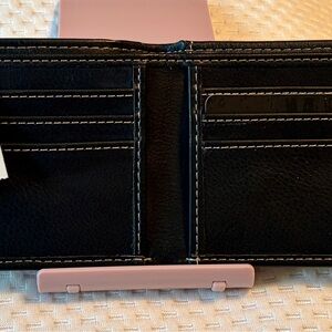 Steve Madden black bifold billfold display Id card case leather wallet